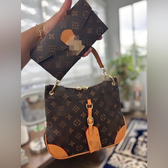 unkown Handbags - Mew monogram purse